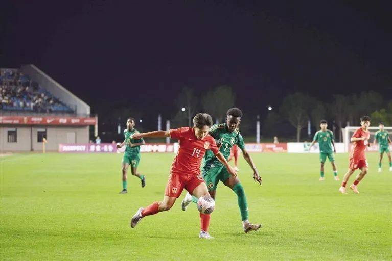 中亚球队在国际比赛中实现胜利 中亚球队在国际比赛中实现胜利