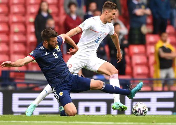 od体育地址-利沃诺主场不敌，防守疲软难掩失败