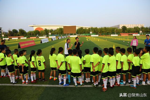 意甲球队开设青训营,为培养未来巨星铺路 意甲球队开设青训营,为培养未来巨星铺路