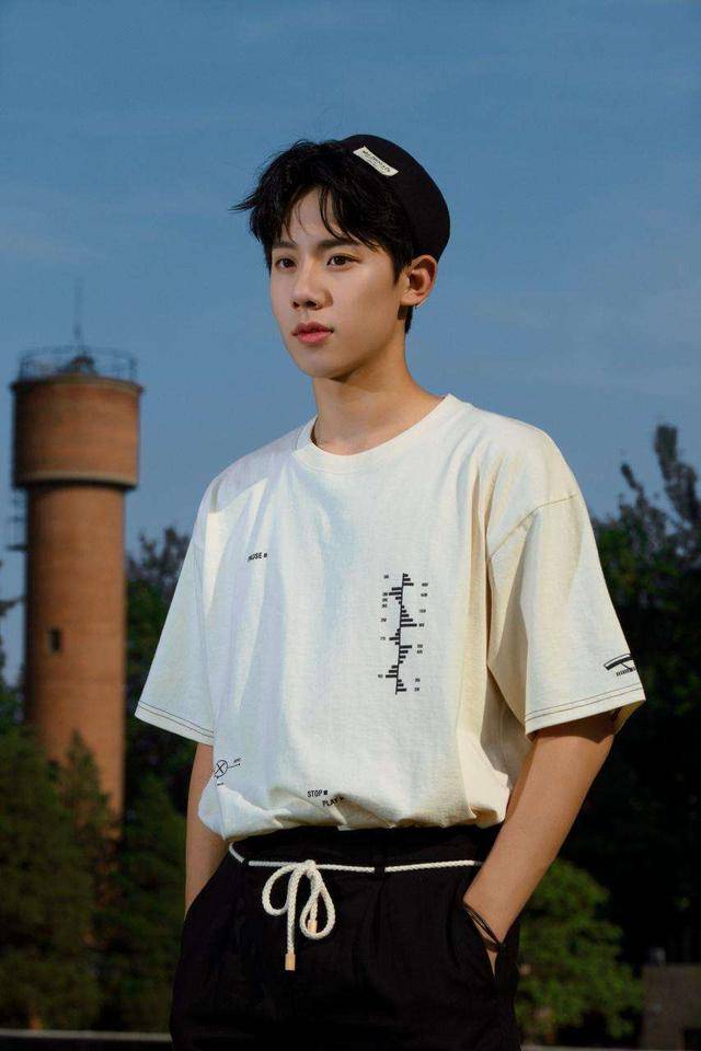 关于青年比赛进行中，新晋明星崭露头角的信息