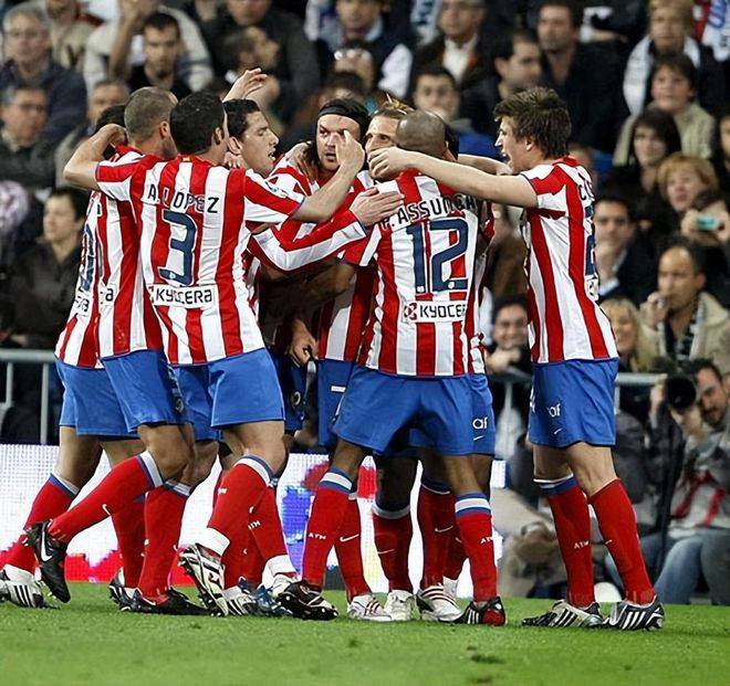 od体育网页版入口-撕裂比赛：巴塞罗那对阵尤文图斯，谁能晋级下一轮？