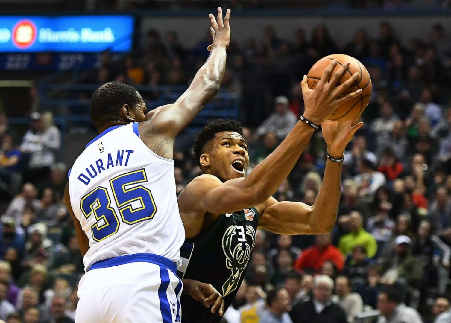 包含欧联杯淘汰赛焦点战事,球队实力对决激烈的词条 包含欧联杯淘汰赛焦点战事,球队实力对决激烈的词条