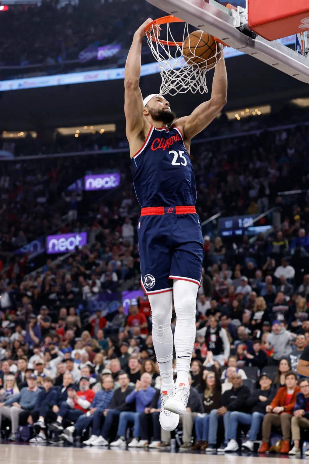 乔治砍下全队最高,快船主场横扫灰熊 乔治砍下全队最高,快船主场横扫灰熊