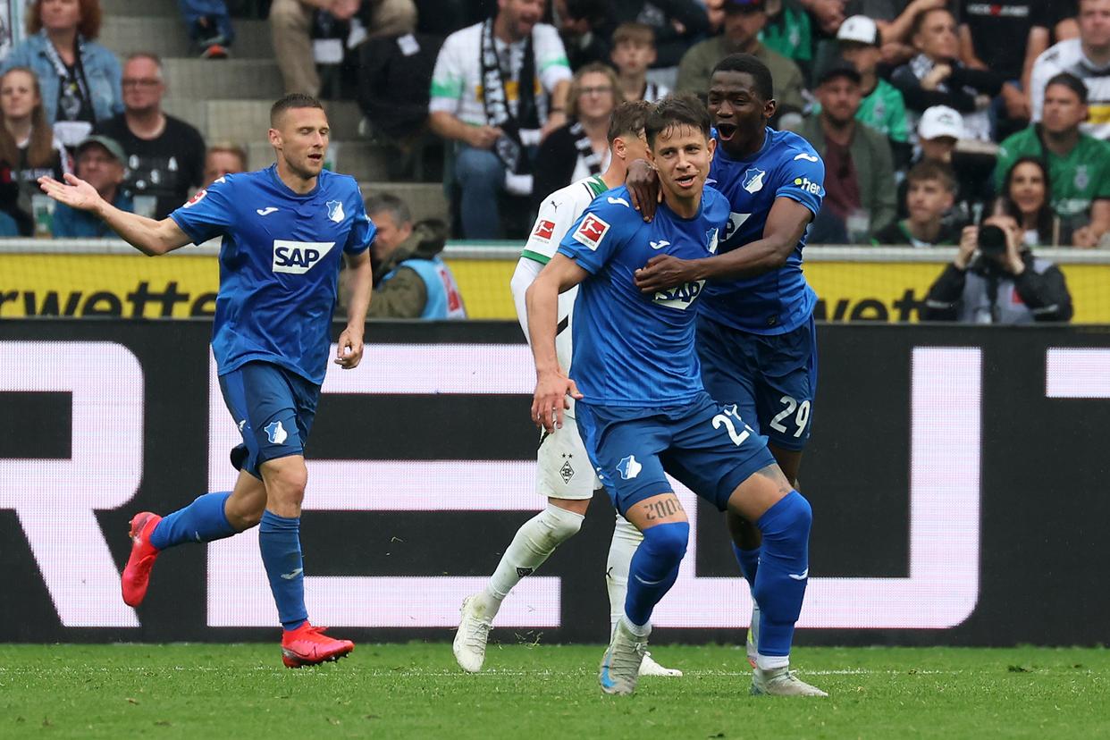 关于霍芬海姆队中场掌控球场局面的信息 关于霍芬海姆队中场掌控球场局面的信息