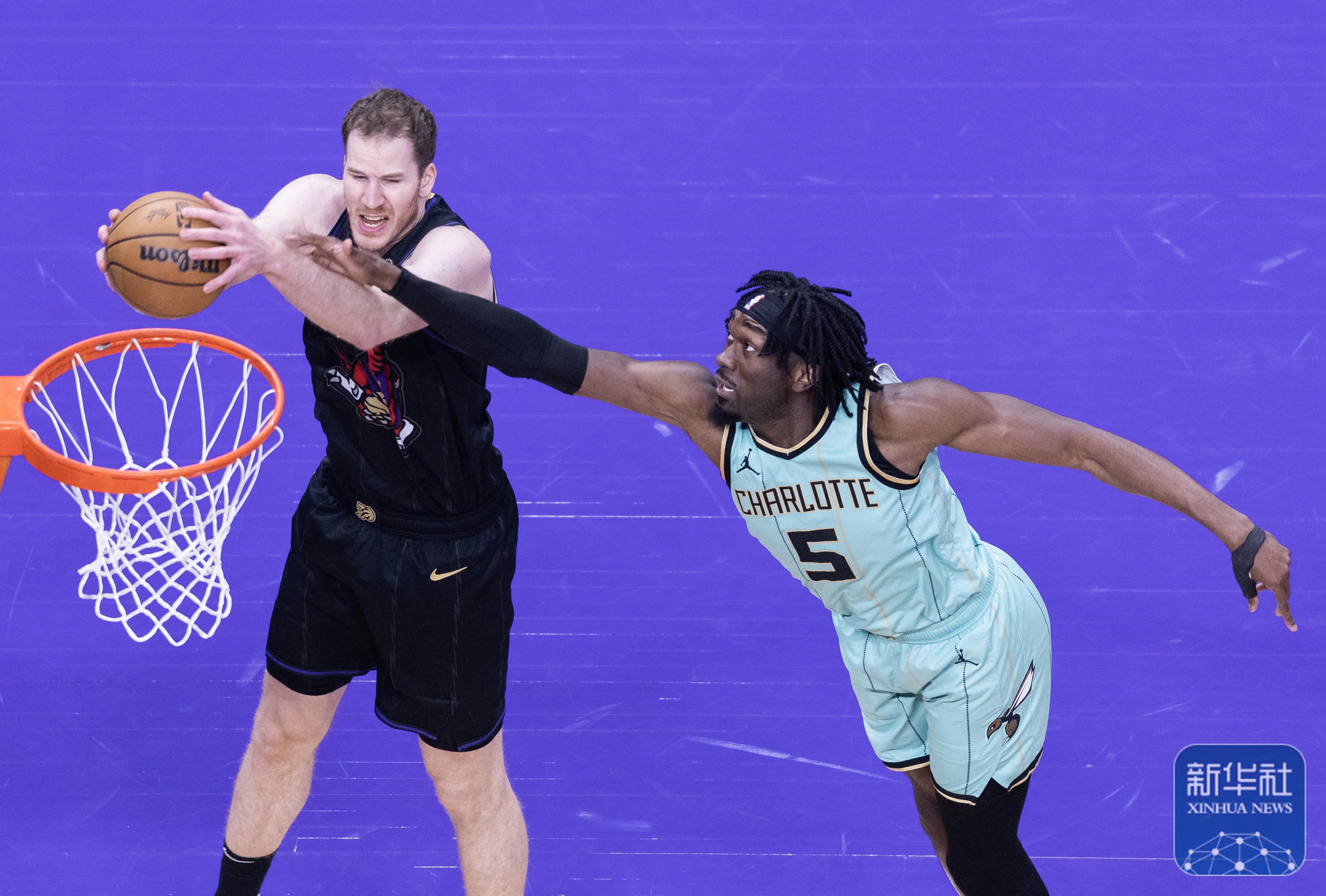 od体育官网app-包含猛龙客场逆转胜活塞，火力全开展现全面实力的词条