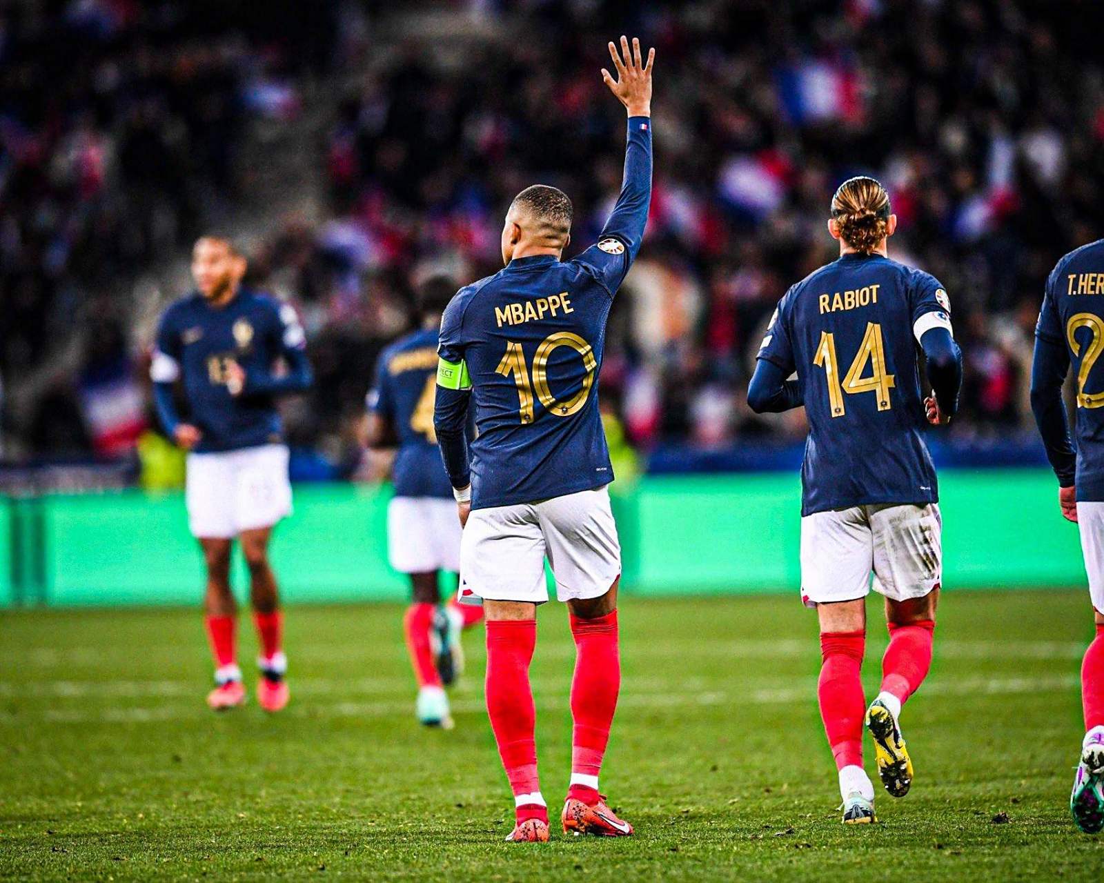 od体育在线登录-包含欧洲杯预选赛精彩继续，两队战术布置让人拭目以待的词条