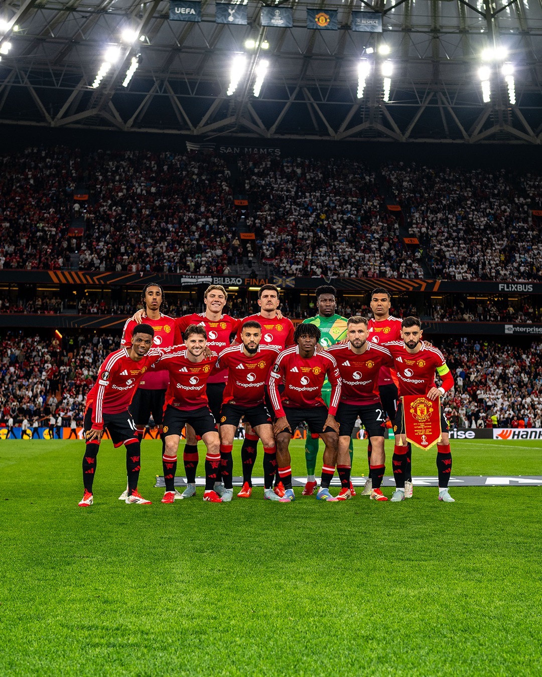 曼联全队备战决赛,志在夺冠 曼联全队备战决赛,志在夺冠